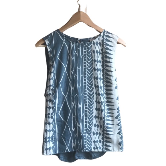 Anthropologie Tops - ANTHROPOLOGIE SLEEVELESS SHIRT Dolan SEE measurements!